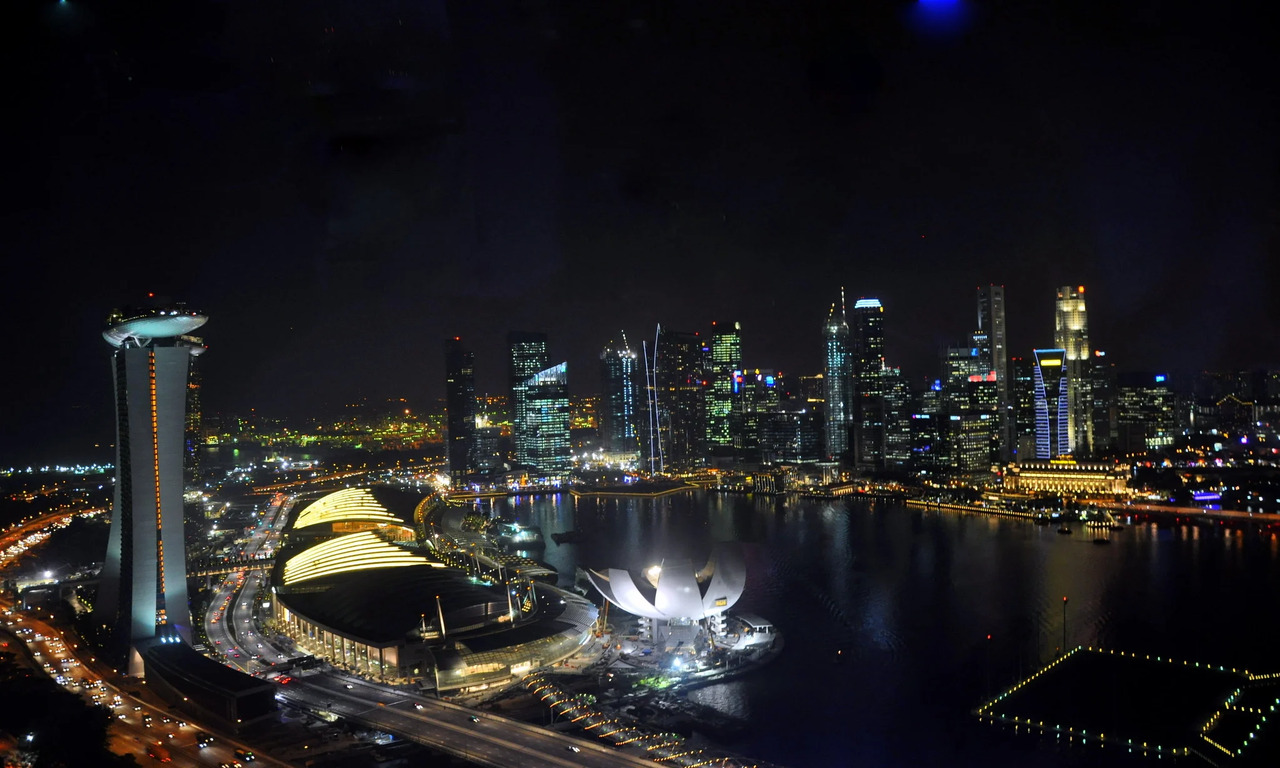 Сингапур успя да надмине Шанхай и да си осигури първото място, като това е първият път, когато азиатският град-държава постига челна позиция. 